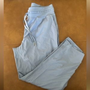 Lululemon high rise pant size 10